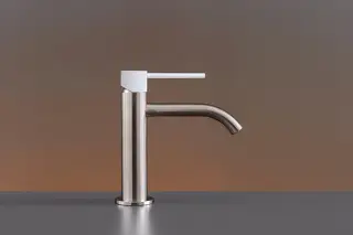 Смеситель для раковины CEA Gastone GAS01BKS сталь матовая / nero