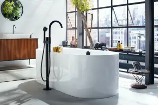 Axor One Смеситель для ванны, напольный, однорычажный, с ручным душем, цвет: матовый черный 48440670